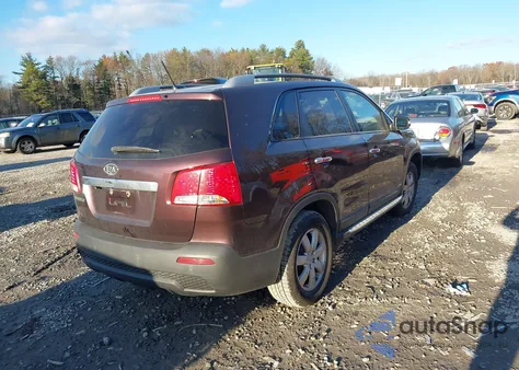 2011 Kia Sorento Lx z USA, uszkodzony, nr VIN 5XYKTCA14BG144141
